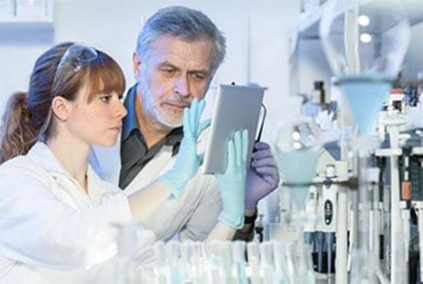 Alimlər saç tökülməsinin müalicəsinə təbii alternativ tapıblar...