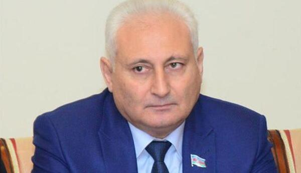 “Radio milli və informasiya təhlükəsizliyimiz üçün mühüm vasitədir” <span class="red">- Hikmət Babaoğlu</span>