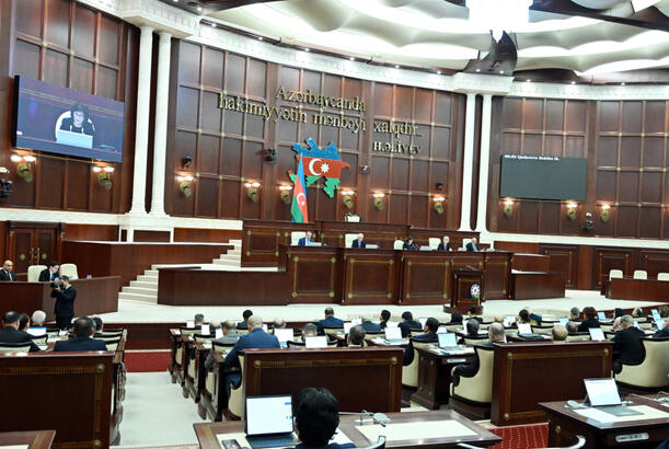 Minimum əməkhaqqı ilə bağlı Əmək Məcəlləsinə dəyişiklik edilir