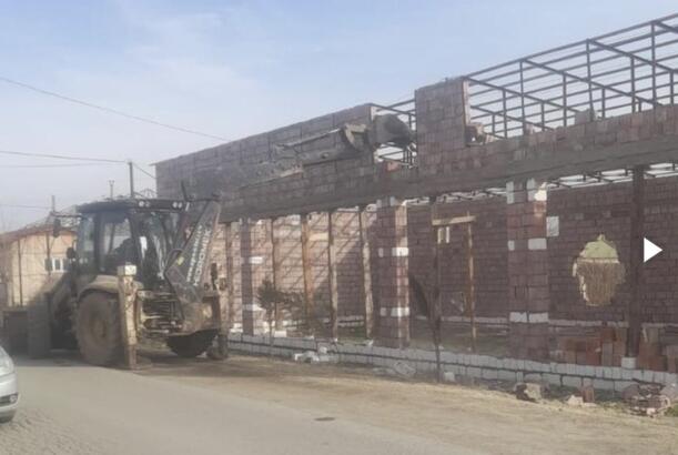 FHN: daha bir qanunsuz tikili sökülüb