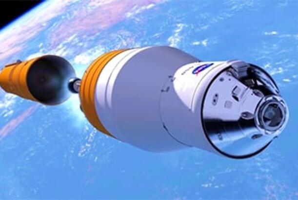 Amerika kosmosda dominantlığını bərpa edir...