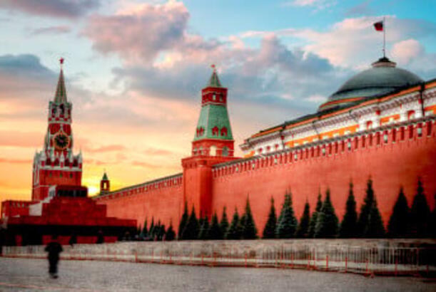 Rusiyada Kremlin əmri ilə bağlı qalmaqal yaranıb...