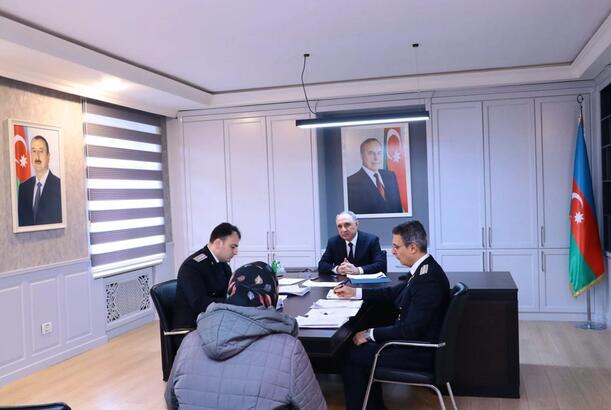 Baş prokuror Suraxanı rayonunda vətəndaşları qəbul edib