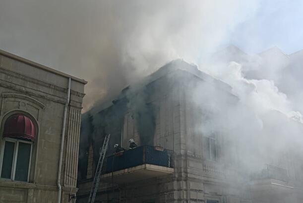 "Torqovı"da yanğın başlayıb - FOTO