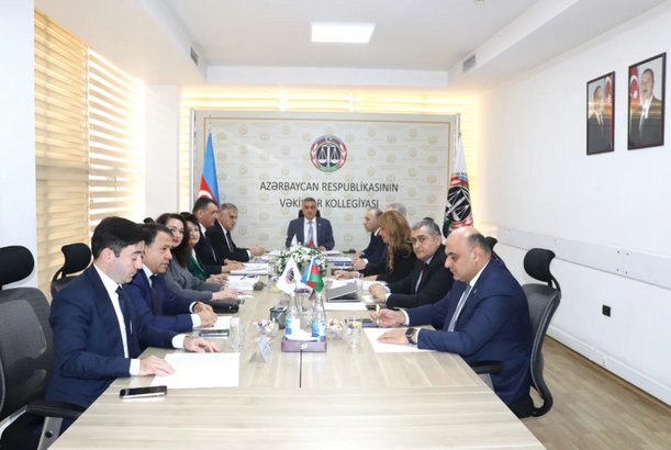 Azərbaycanda üç vəkil cəzalandırılıb