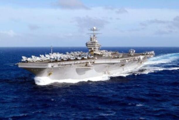 İran ABŞ-ın "Abraham Linkoln" təyyarədaşıyan gəmisinə hücum edib.