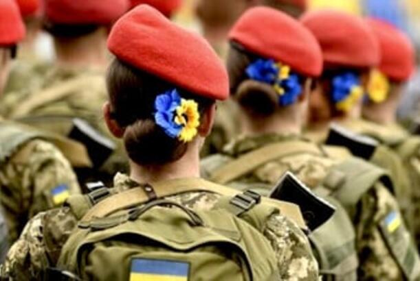 Ukraynalı qadınlar üçün məcburi hərbi xidmət..?