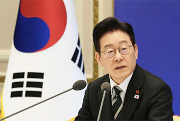 Əlini mənə bəsdərəci?!.