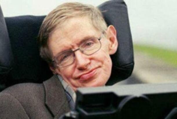 Stiven Hokinq qara dəliklər haqqında anlayışı necə dəyişdirdi..?