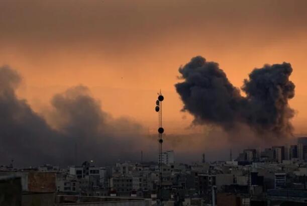 США заявили о крупнейшей серии ударов по Ирану с начала эскалации