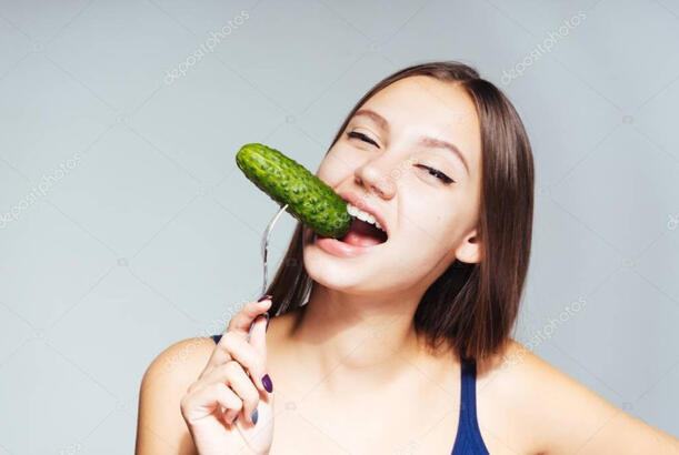 İqtisadçı xiyarın yüksək qiymətlərinin yaya qədər davam edəcəyini deyir...