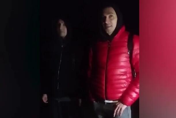 В Хызы спасатели вызволили трех иностранцев, застрявших в горах из-за непогоды