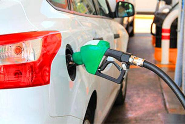 Fransızlar yanacaq doldurmaq üçün Andorraya getməyə başlayıblar...