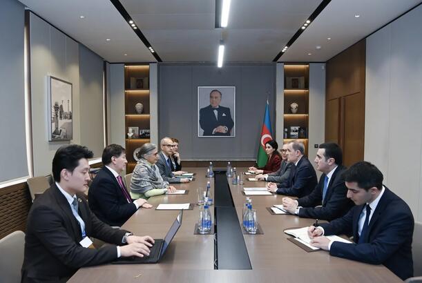 Ceyhun Bayramov UN-Habitat-ın icraçı direktoru ilə WUF-13-ə hazırlıq işlərini müzakirə edib