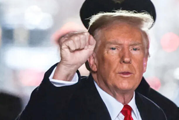 Tramp İranın hərbi potensialının tamamilə məhv edildiyini  deyir..?