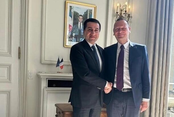 Hikmət Hacıyev Makronun müşaviri ilə görüşüb