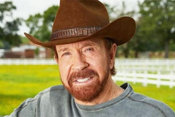 Çak Norris necə məşhur Texas Reynceri və milyonların bütü oldu..?