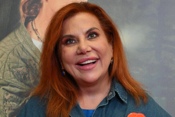 “Çox gözəl söyüş söyürsən”...