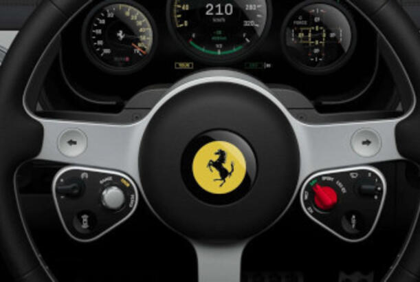 Şirkətin baş direktoru sensor ekranlar və düymə trendi haqqında danışır...