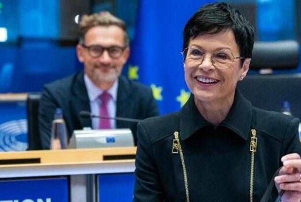 Kos: Ukraynanın AB-yə üzv olması qeyri-mümkündür