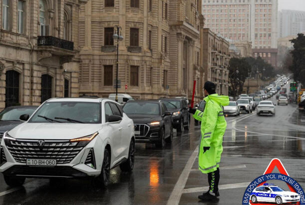 Baş Dövlət Yol Polisi İdarəsi yağıntılı hava şəraiti ilə bağlı xəbərdarlıq edib