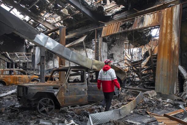 US airstrikes in Iran kill 35 over past day, authorities say