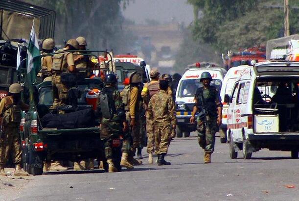 Pakistanda polis məntəqəsinə bombalı hücum: 5 nəfər həyatını itirdi