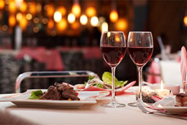 ABŞ-da mobil telefonları qadağan edən bar və restoranların sayı artıb…