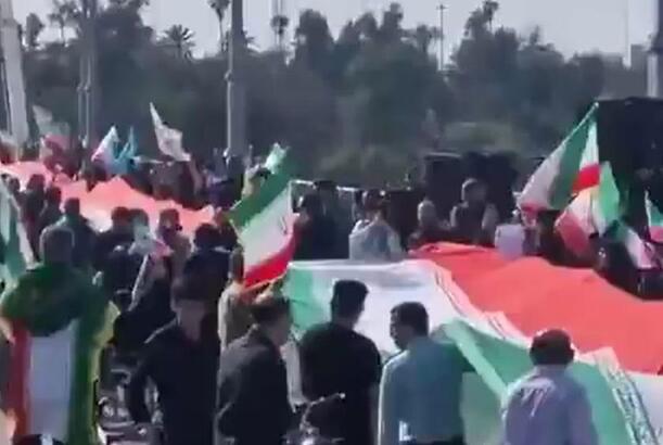 Təbriz əhli infrastruktur ətrafında “canlı sipər” yaradıb...