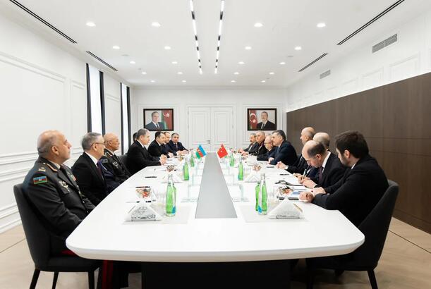 Vilayət Eyvazov türkiyəli həmkarı ilə görüşüb