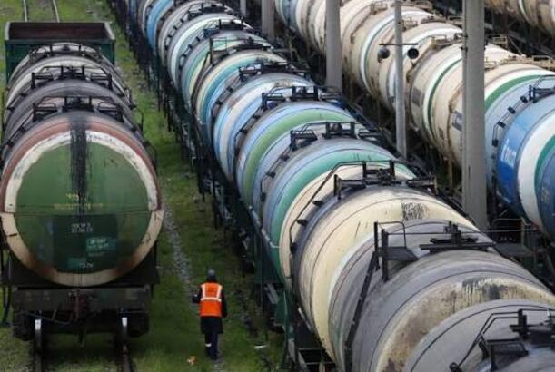 Azərbaycandan Ermənistana göndərilən 900 tona yaxın dizel yanacağı Bakıdan yola düşüb