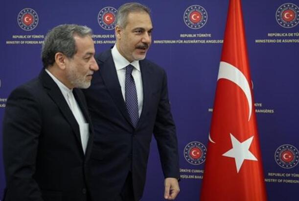 Hakan Fidanla Abbas Arakçı arasında telefon danışığı olub