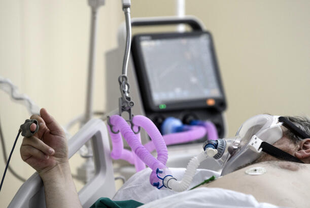 Həkimlər klinik ölümdən sonra bir kişini dirildiblər...