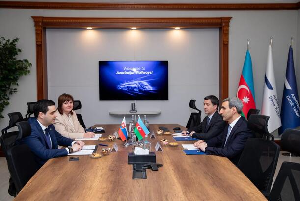 Slovakiya və Azərbaycan dəmir yolu sahəsində əməkdaşlığın genişləndirilməsini müzakirə edib
