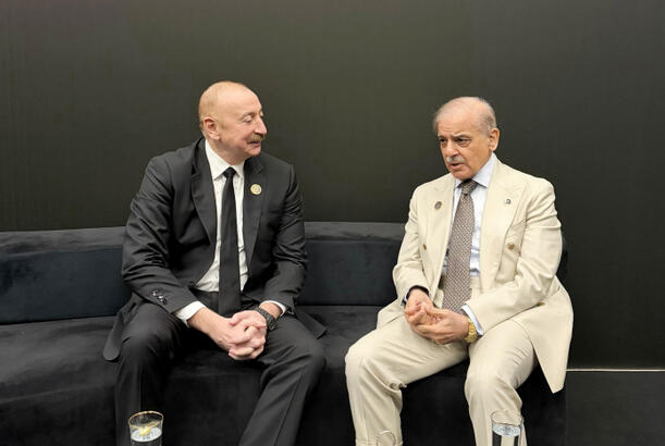 Prezident İlham Əliyev Antalya Diplomatiya Forumu çərçivəsində Pakistanın Baş naziri ilə görüşüb