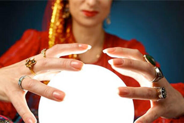 Reuters: Ruslar kütləvi şəkildə sehrbaz və cadugərlərə müraciət edirlər...