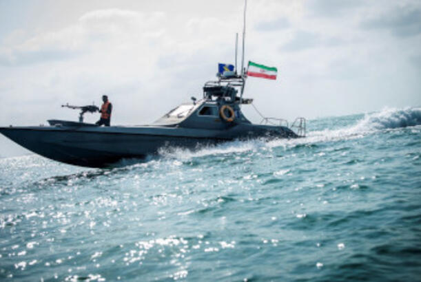 Tramp Venesuela nümunəsini izləyərək İran gəmilərini batırmaq istəyir...