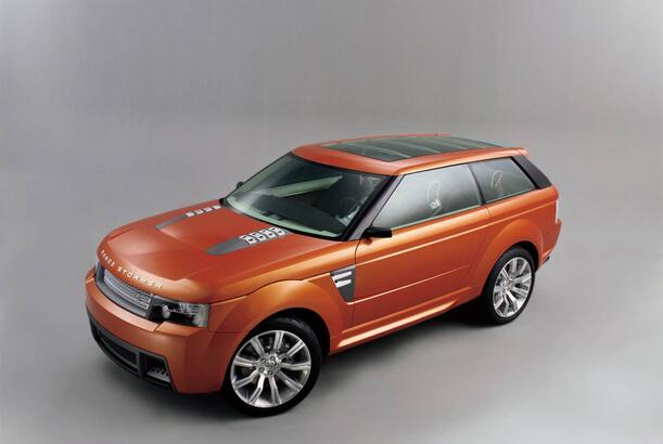 Range Rover ikonik modelin 20 illiyini qeyd edir...