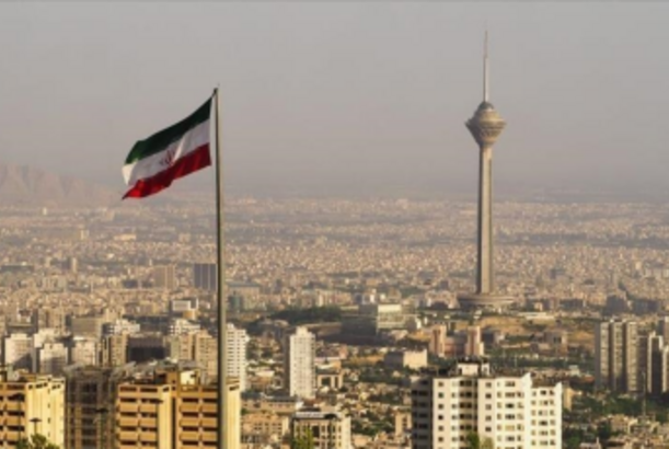 Tehran ucuz dronlara və süni zəkaya güvənir...
