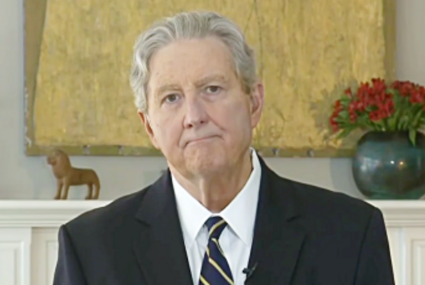 Trampın yaxın tərəfdarı onu tənqid etdi...