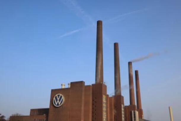 The Wall Street Journal: Almaniya silah zavoduna çevrilir...