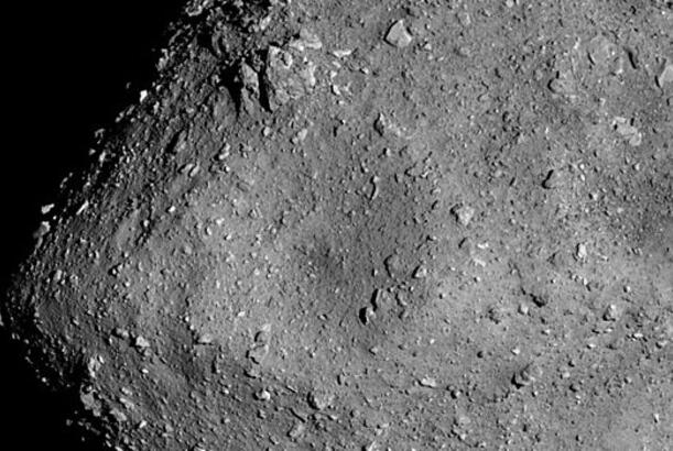 Günəşdən uçan asteroidlər barədə xəbərdarlıq...