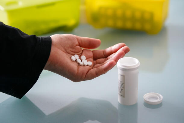 Vitamin tələsi: Ümumi əlavələr sinir sisteminə necə zərər verir...