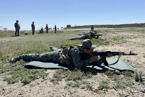 Azərbaycan Ordusunda keçirilən atıcılıq üzrə birincilik başa çatıb