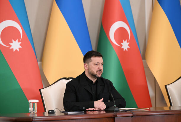 Volodimir Zelenski ölkəsinə yardıma görə Prezident İlham Əliyevə təşəkkür edib