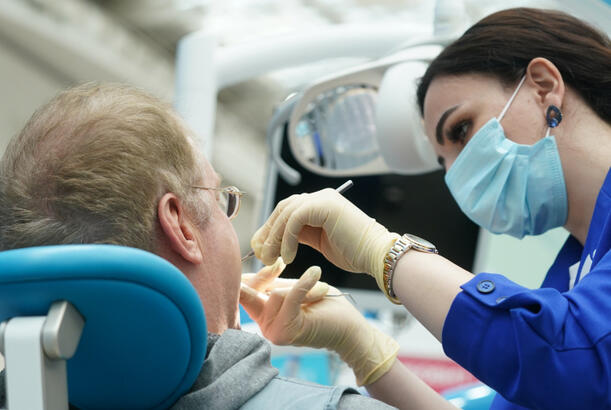 Çürüklərdən daha pisi: cərrah dişlərin “səssiz qatili”ni adlandırıb...