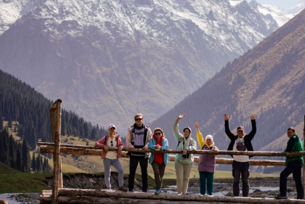 Rus turistləri vizasız qəbul edən müsəlman ölkələrinin adları açıqlanıb...