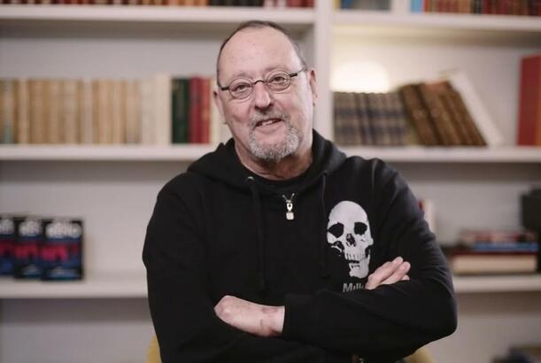 Jan Reno “Qaçış” romanını təqdim edib...