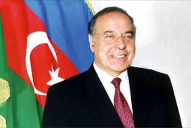 "Heydər Əliyev irsi milli məfkurənin təməlidir" - DEPUTAT DANIŞDI