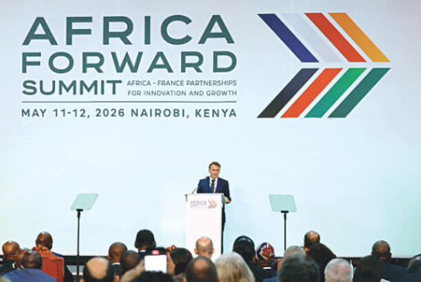 Makronun Afrika uğrunda savaşı - RAKURS